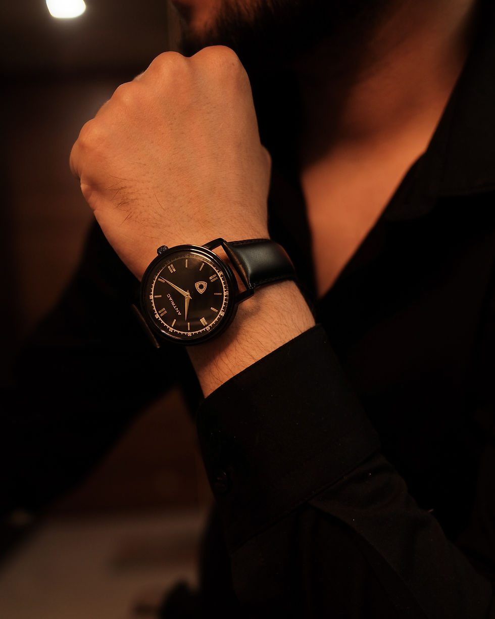 Thumbnail: Men In Black Leather Luxury Watch