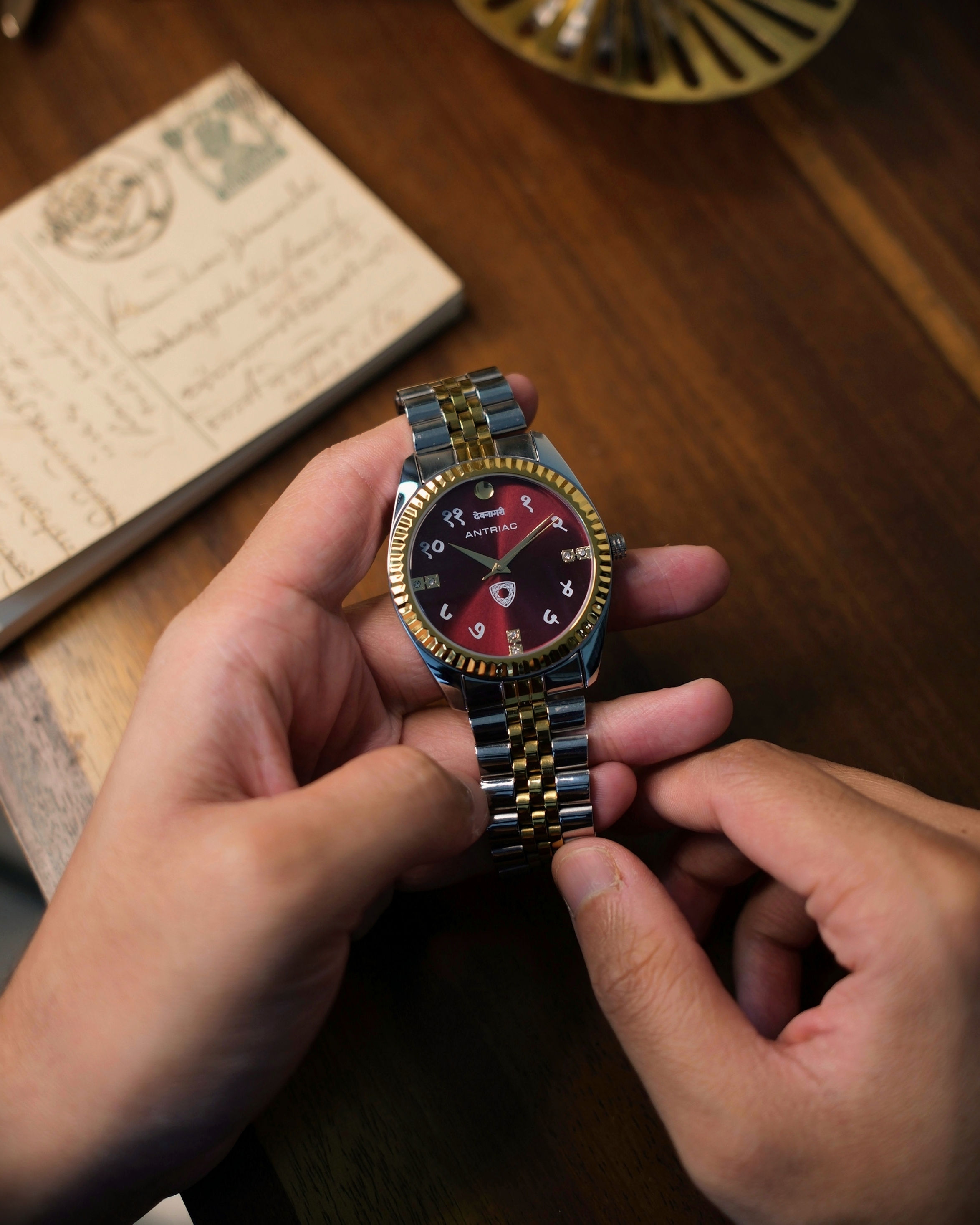 Monarch - Devanagari Deep Maroon