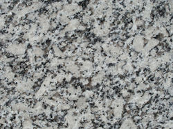 regular_Granito_Cinza_Corumb_