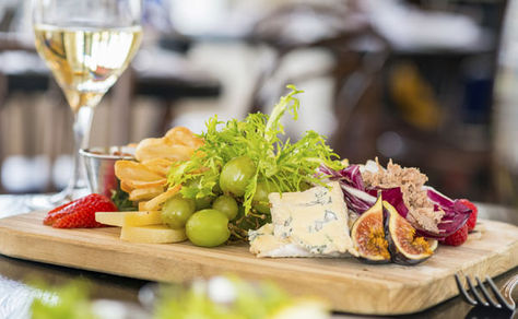 Catering for a Celebration of Life or Funeral in St. Petersburg and Tampa: Elevate the Memory