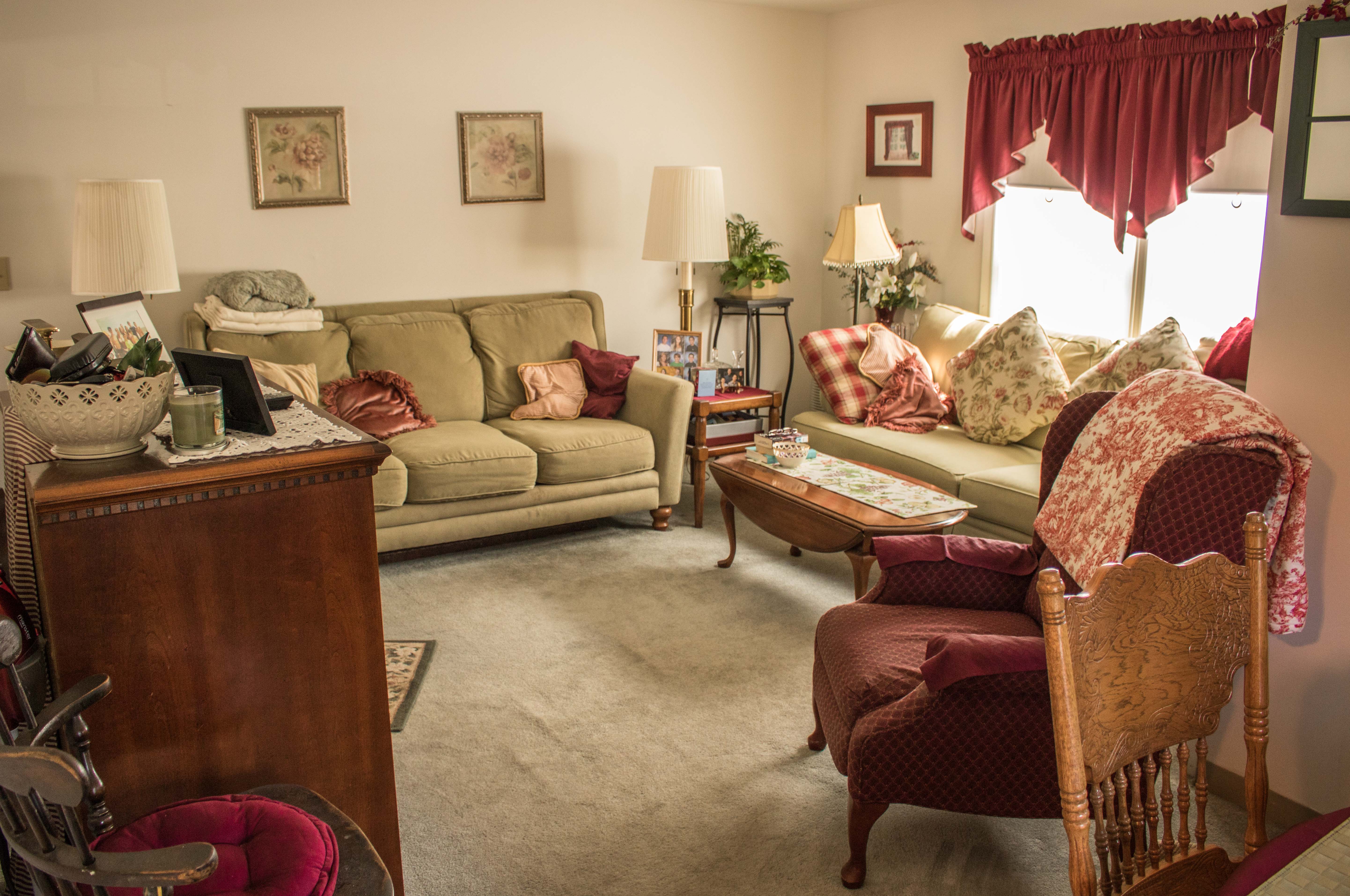 KNOLL HEIGHTS VILLAGE Knoll Communities