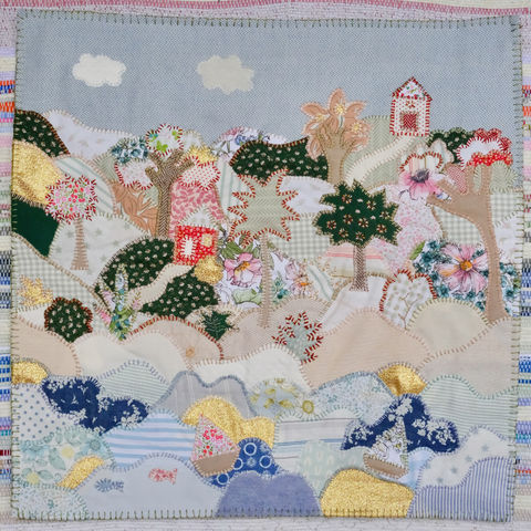 Tapisserie en appliqué, appliqué, quilt, patchwork wall hanging, wall hanging, tenture murale
