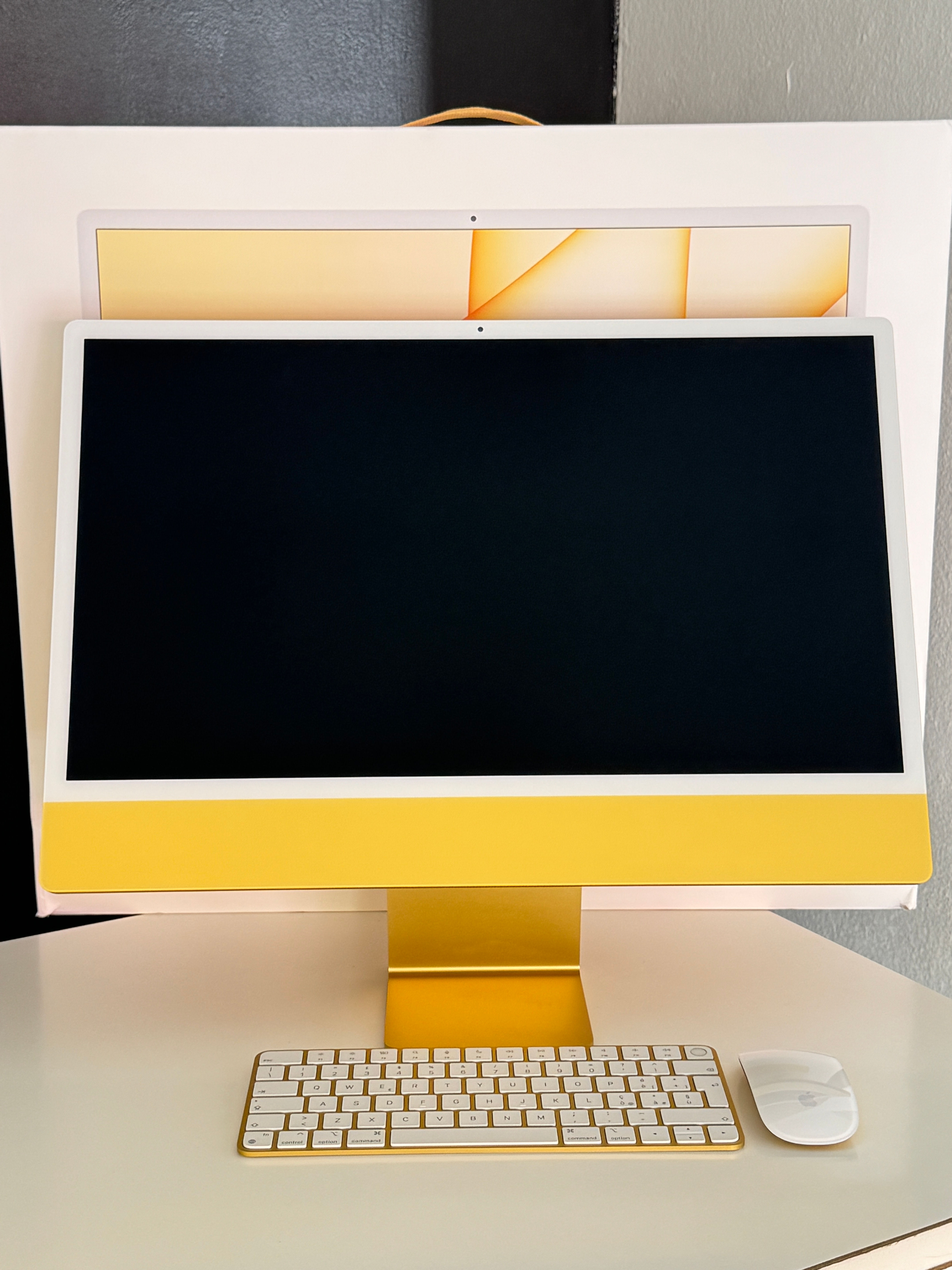 Apple iMac 24” - Apple M1