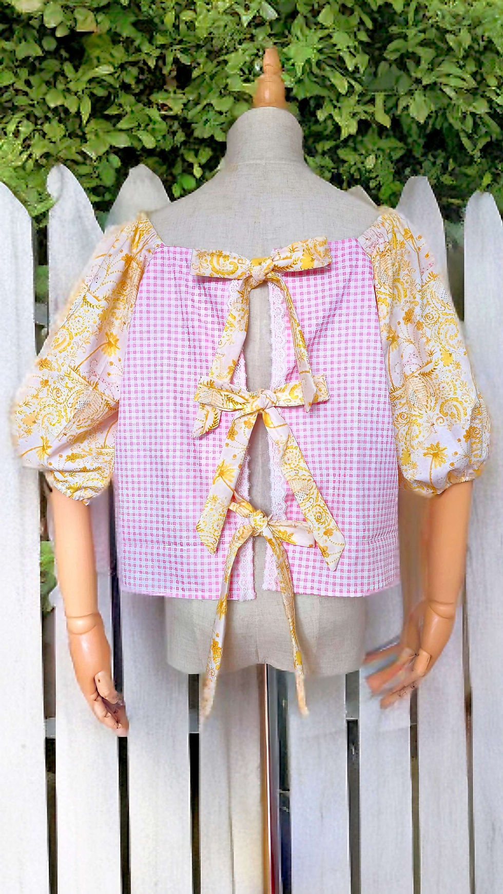 Thumbnail: Katong Shophouse Teatowel Bows Blouse 