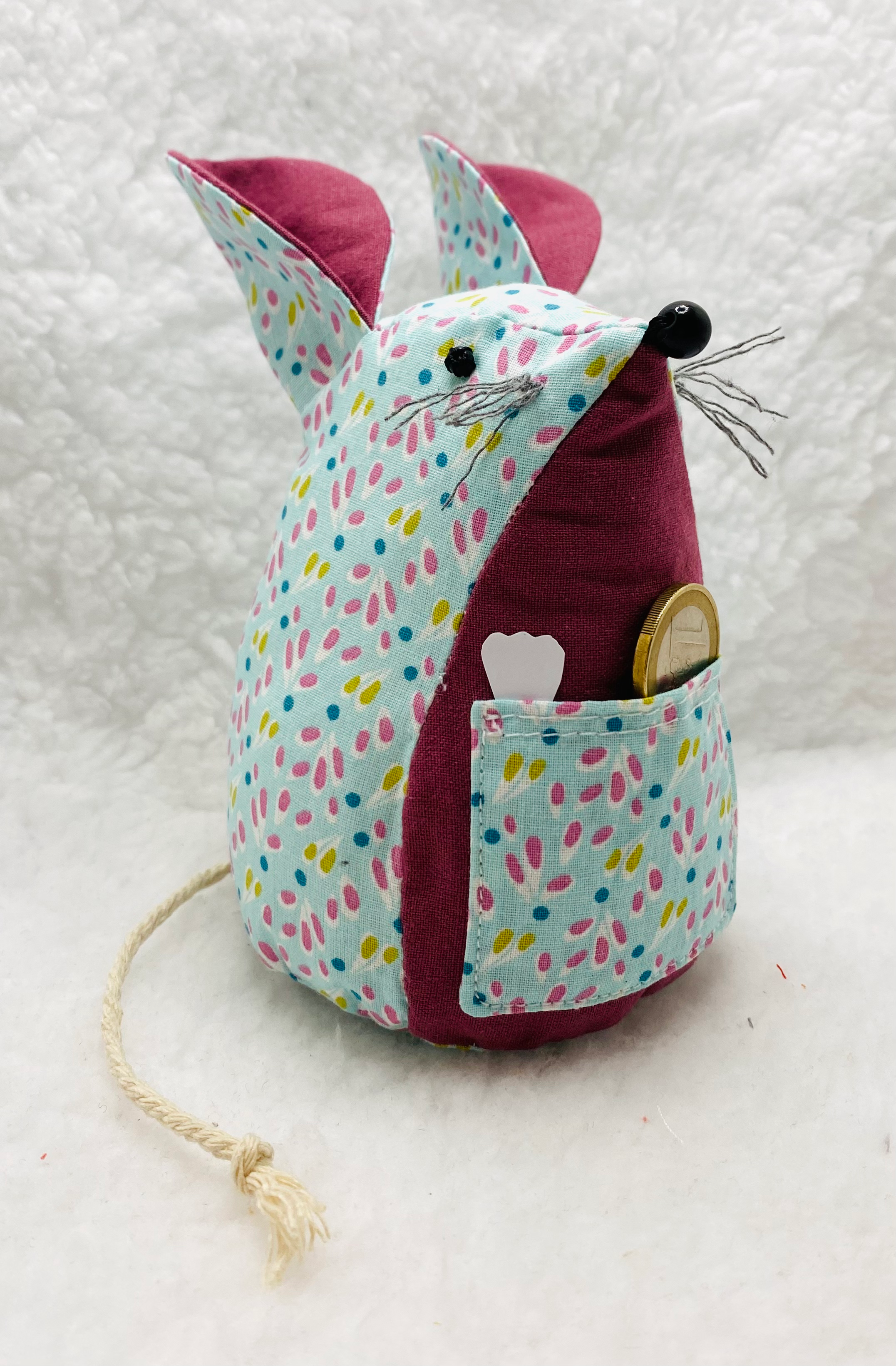 Mademoiselle Dent De Lait