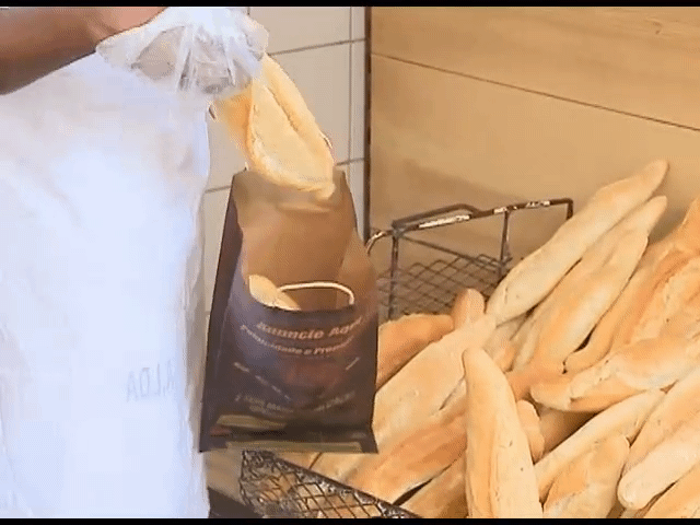 Mídia ecológica (Publicidade no saco de pão)