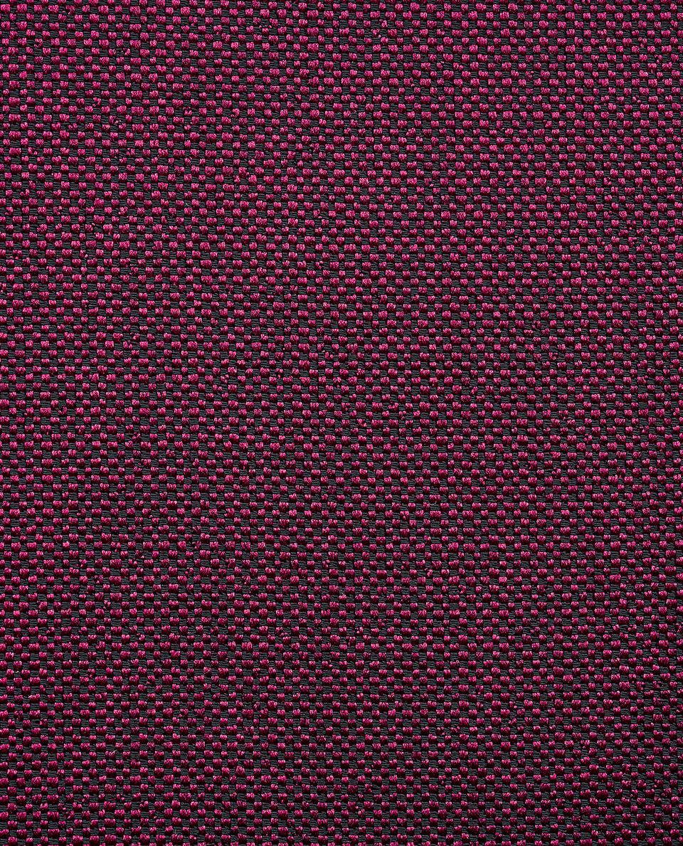 Linen Mulberry Pocket Square (close-up)