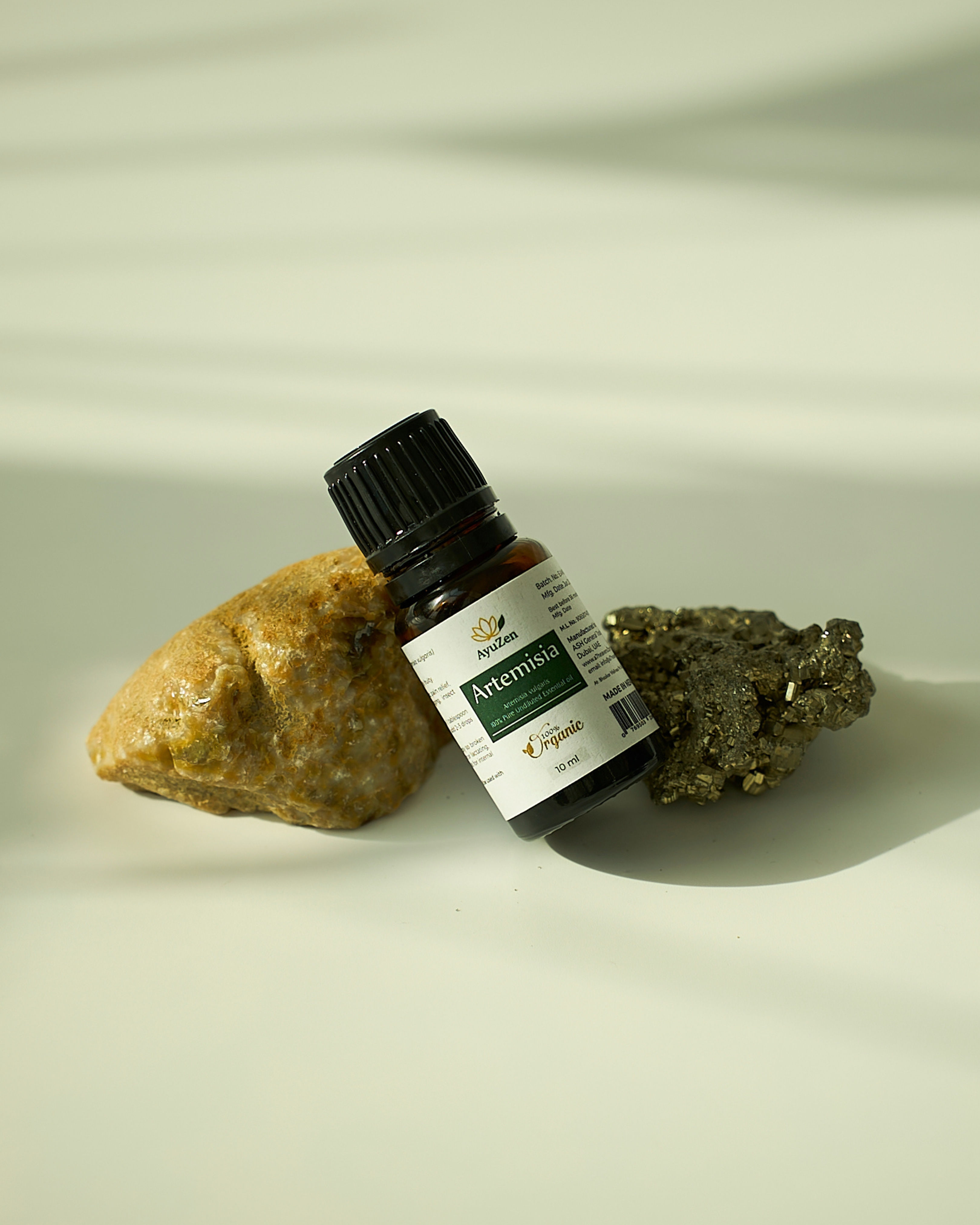 Ayuzen Organic Artemisia Essential Oil