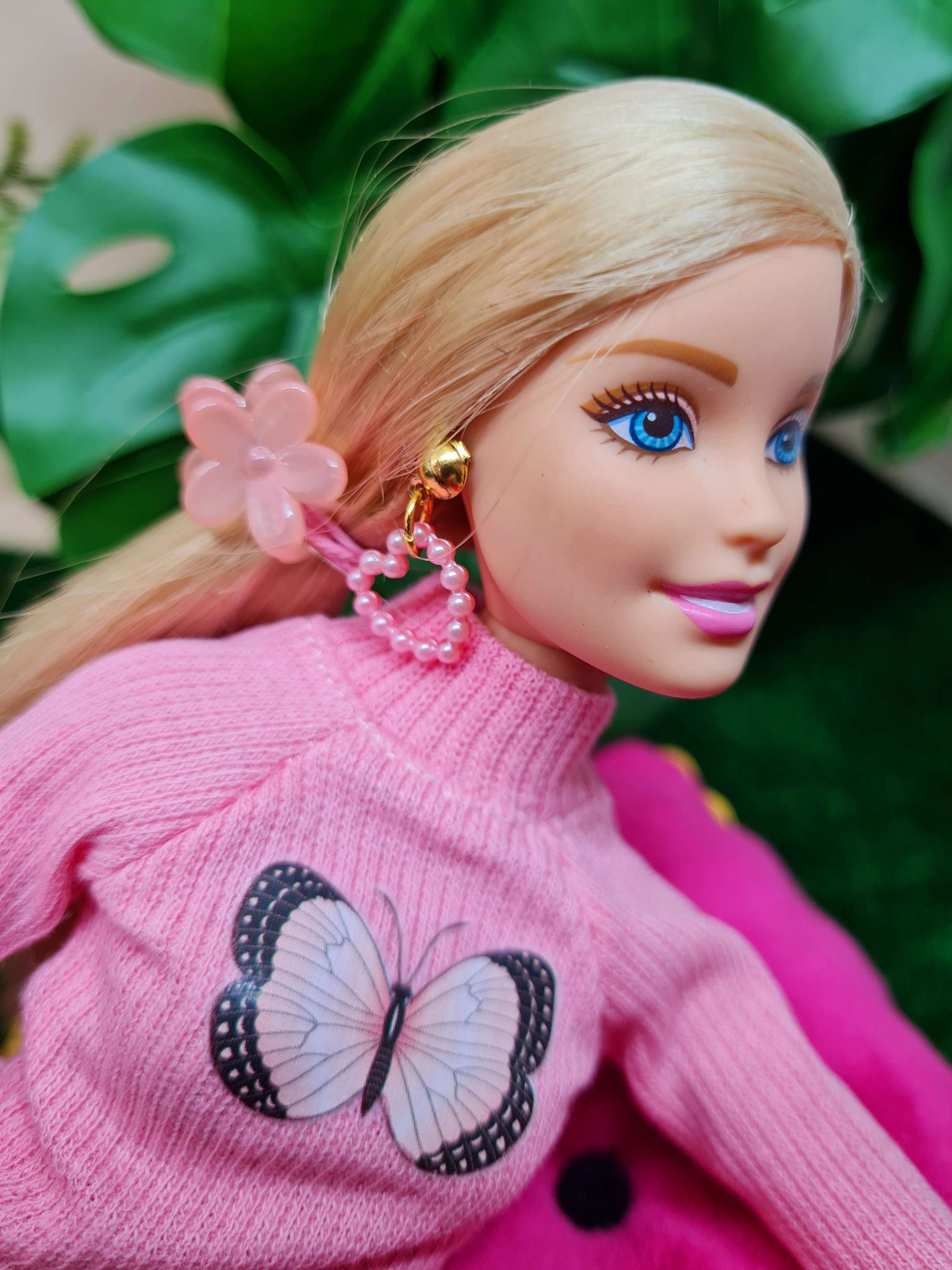 Barbie & Rainbow High Accessories - Pearl Heart Earrings