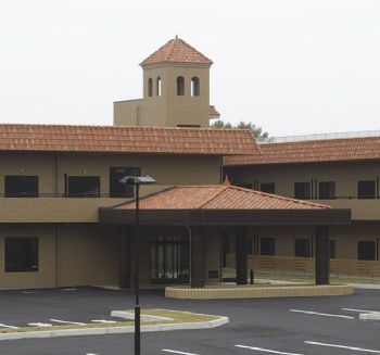 特別養護老人ホーム　　　「牧場の朝」