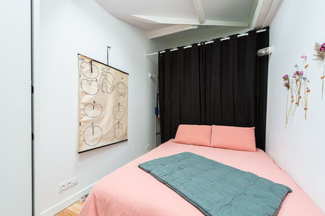 Rénovation d'un appartement sous les toits avec combles et verrières de toit (Paris 10)
