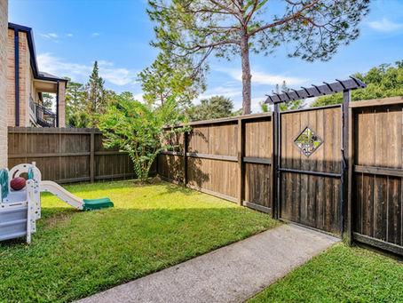 2 Bedroom Apartments with Private Yard in Houston, TX
