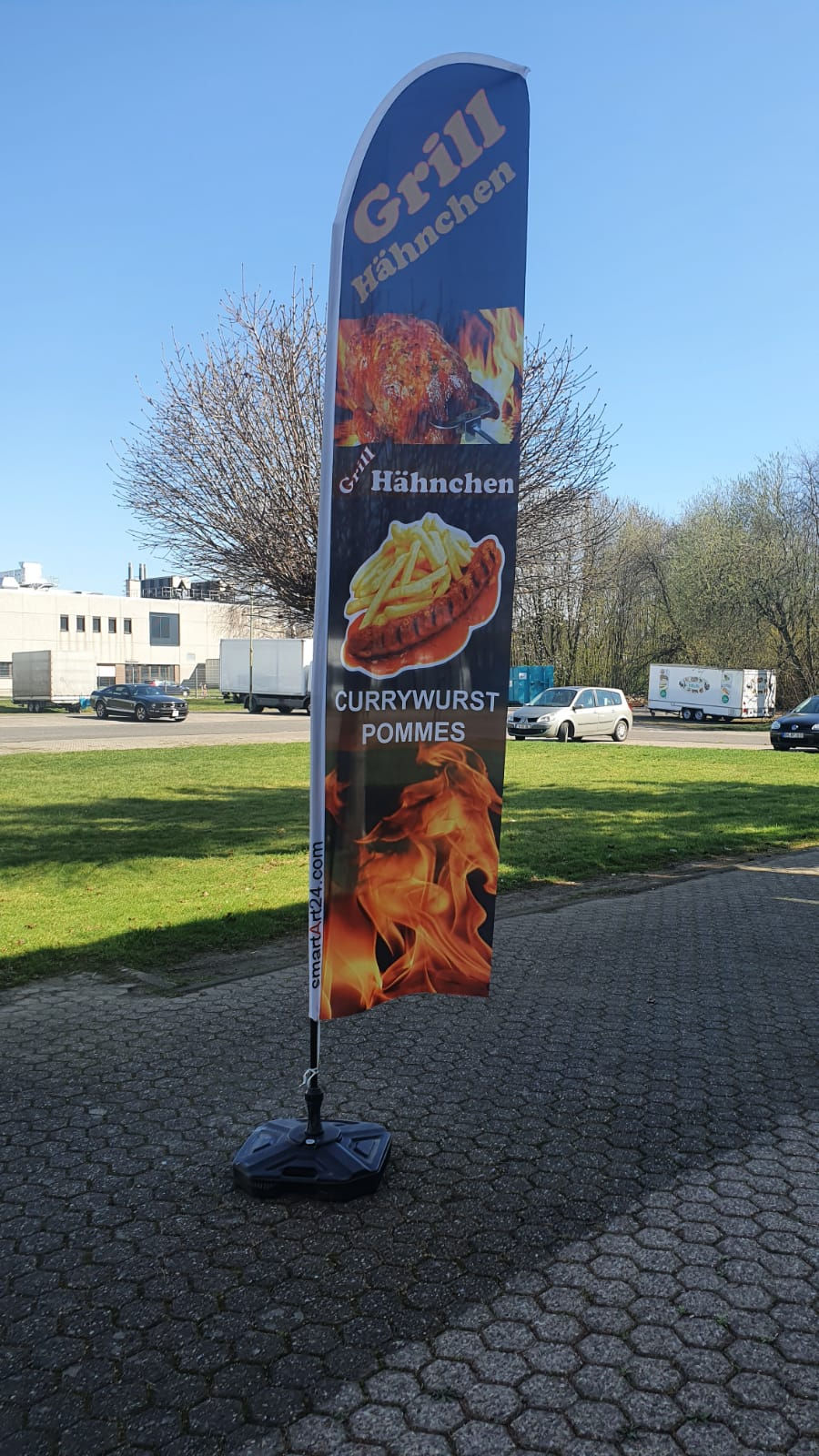Grill Hähnchen Currywurst Pommes BF0111