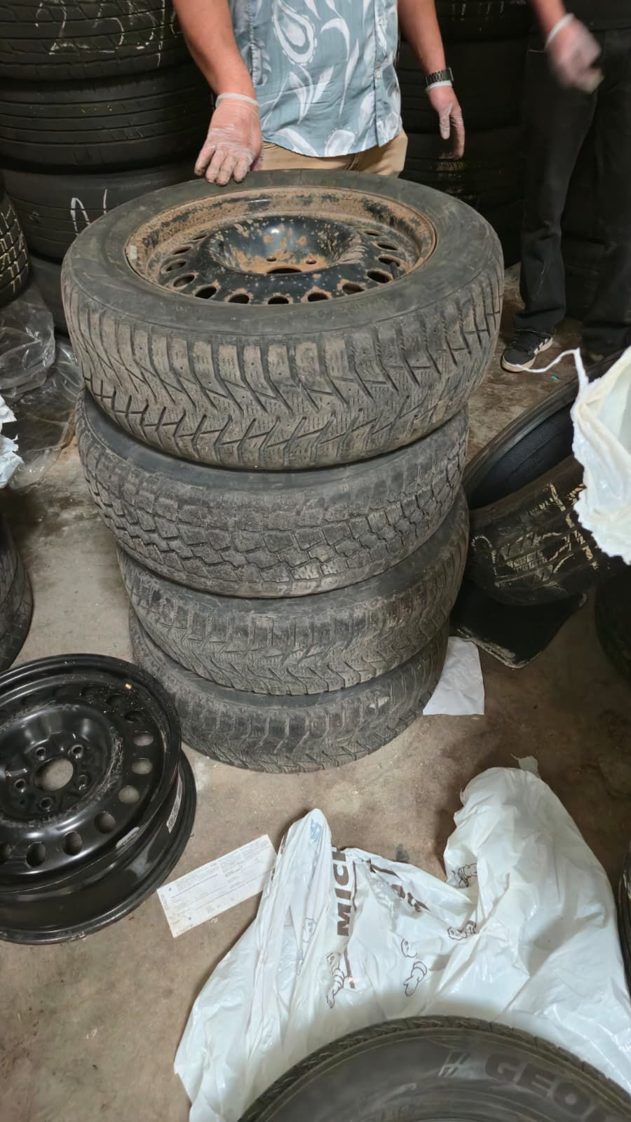 Thumbnail: Tires and Rims 225/60R17 Winter Four Tires and Rims