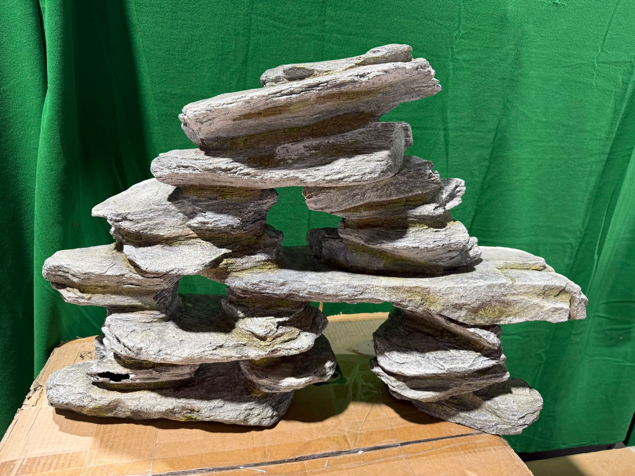 Aquarium Rock Ornament
