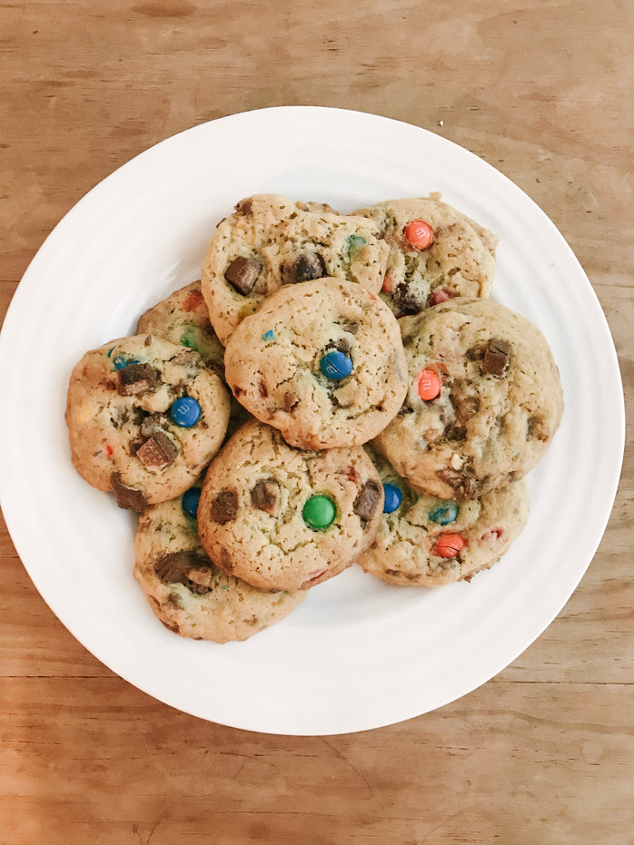 EVERYDAY: LEFTOVER HALLOWEEN CANDY COOKIES