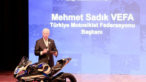 Erciyes'te Büyük Heyecan: Dünya Kar Motosikleti Şampiyonası Başlıyor!