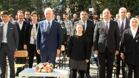 Vali Davut Gül, Otizm Farkındalık Turnuvasında Otizmli Çocuklarla Buluştu