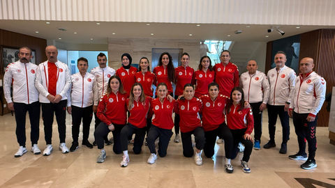 🥊 Büyük Kadınlar Milli Takımımız Dünya Şampiyonası İçin Sırbistan'da! 🔥