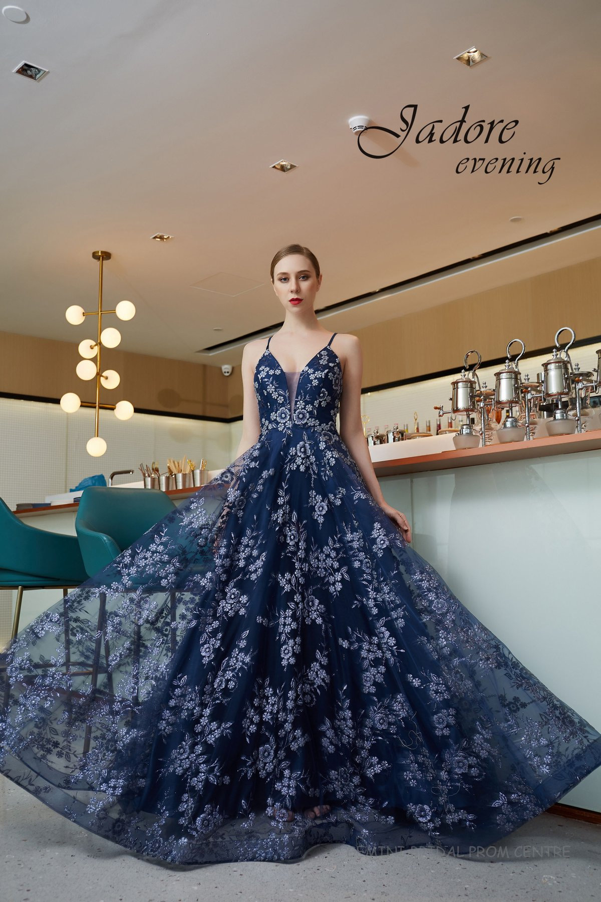 JADORE EVENING-J19018 | Delicate Petals