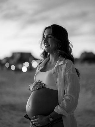 Scotlyn & Tanner Maternity