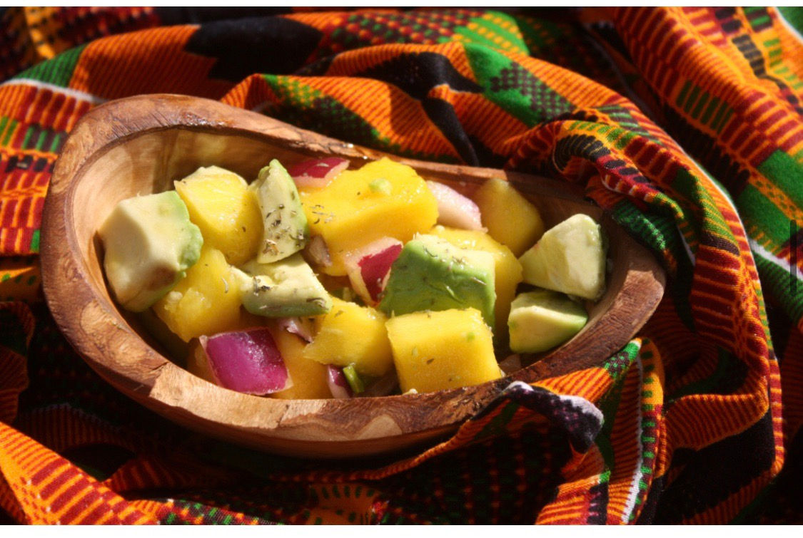 🥭🥑🥗 raw mango avocado salad