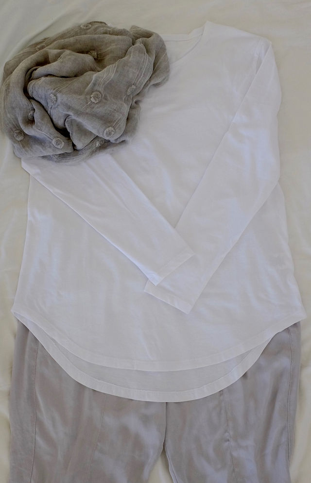 SHELLEY DARK TRAVEL packing Iran - 1 (2)