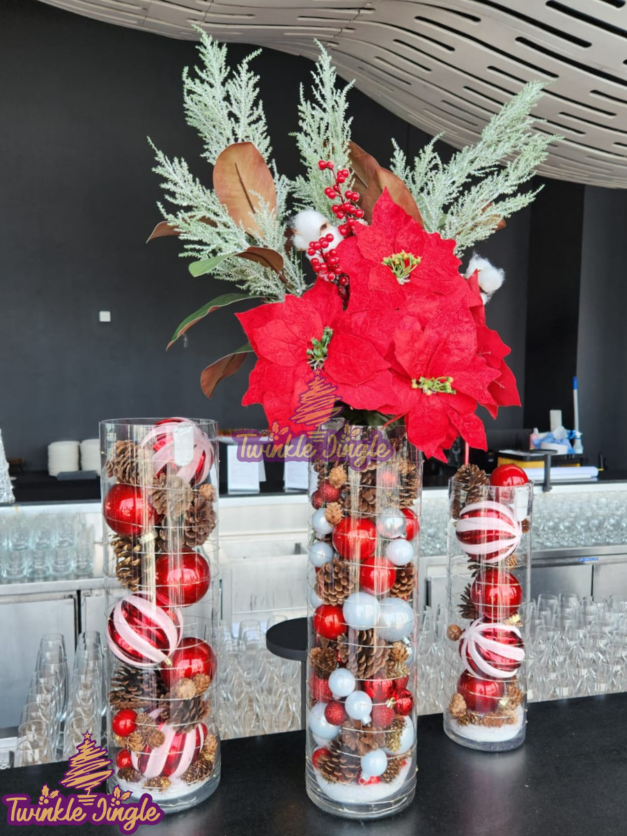 Red White Traditional Vase Bouquet & Decorations