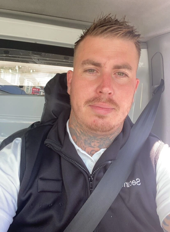 Asda security guard tells how he knocked out a ‘knifeman who threatened to kill shoppers’