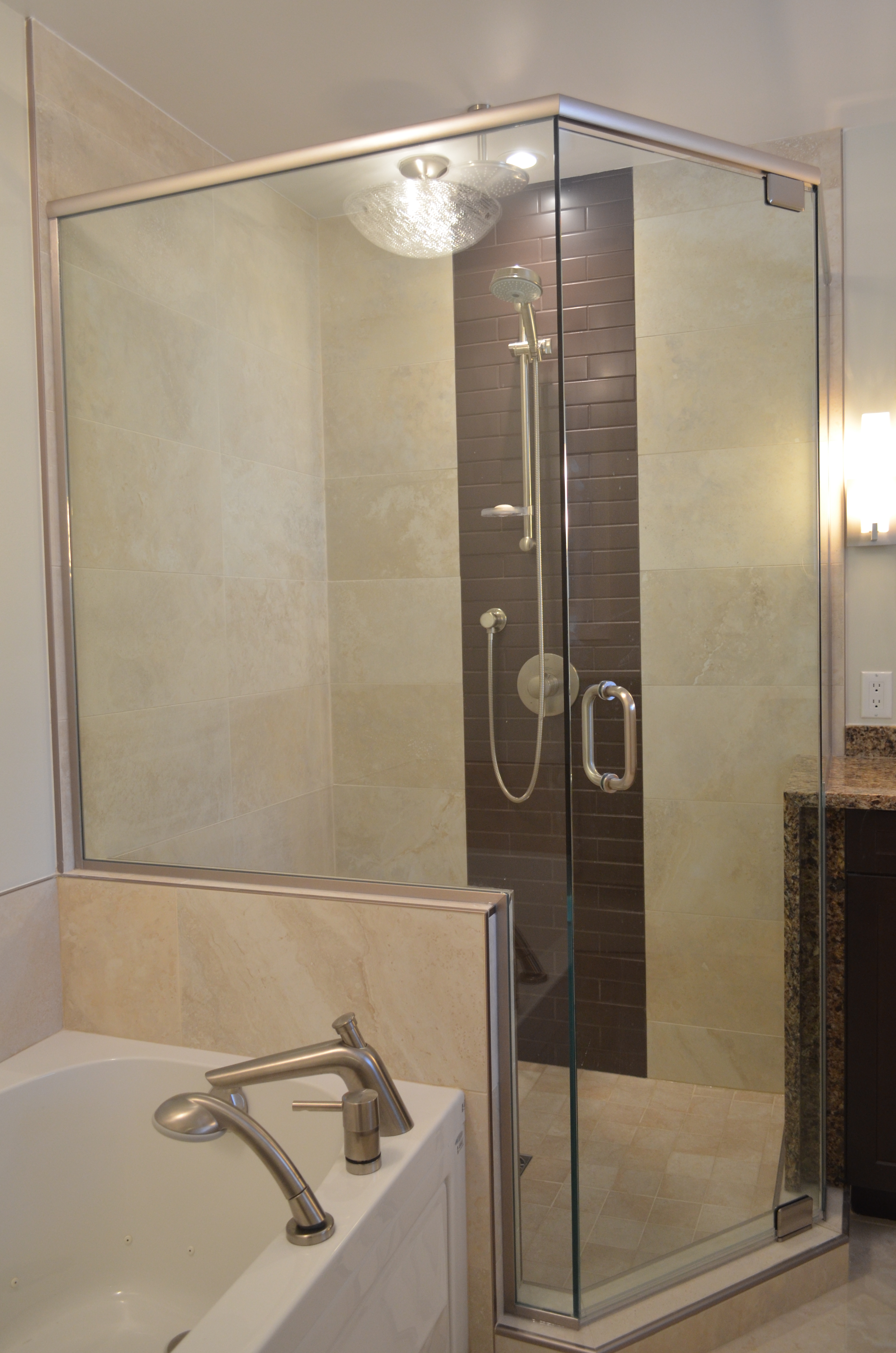 Integrated Corner Shower