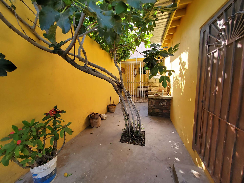 Miniatura: SE VENDE AMPLIA CASA EN VISTAS DEL VALLE TIJUANA B.C