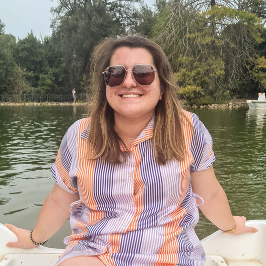 Head over Nails - Britt