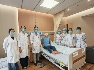 Chinese American Travels Across Oceans for Treatment: Groundbreaking CAR-T Therapy Saves His Life