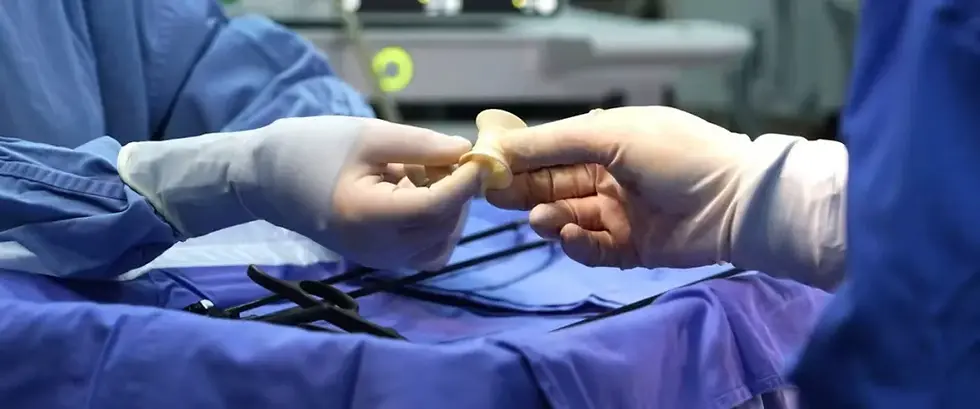 Rectal cancer care is now defined by precision, individualization and function priority:
1.Precision evaluation: MRI and CT for accurate tumor mapping
2.MDT collaboration: colorectal surgery, radiotherapy, oncology, radiology
3.Technical innovation: robotic surgery, neoadjuvant therapy, Cai’s Stent, Parks procedure
4.Patient‑centered: tailored to age, function needs and economic status