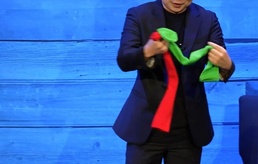 Thumbnail: Acrobatic Sock by Jeki Yoo