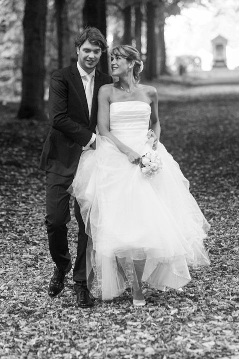 Stylish bride and groom portrait by wedding photographer Bliss & Grace.