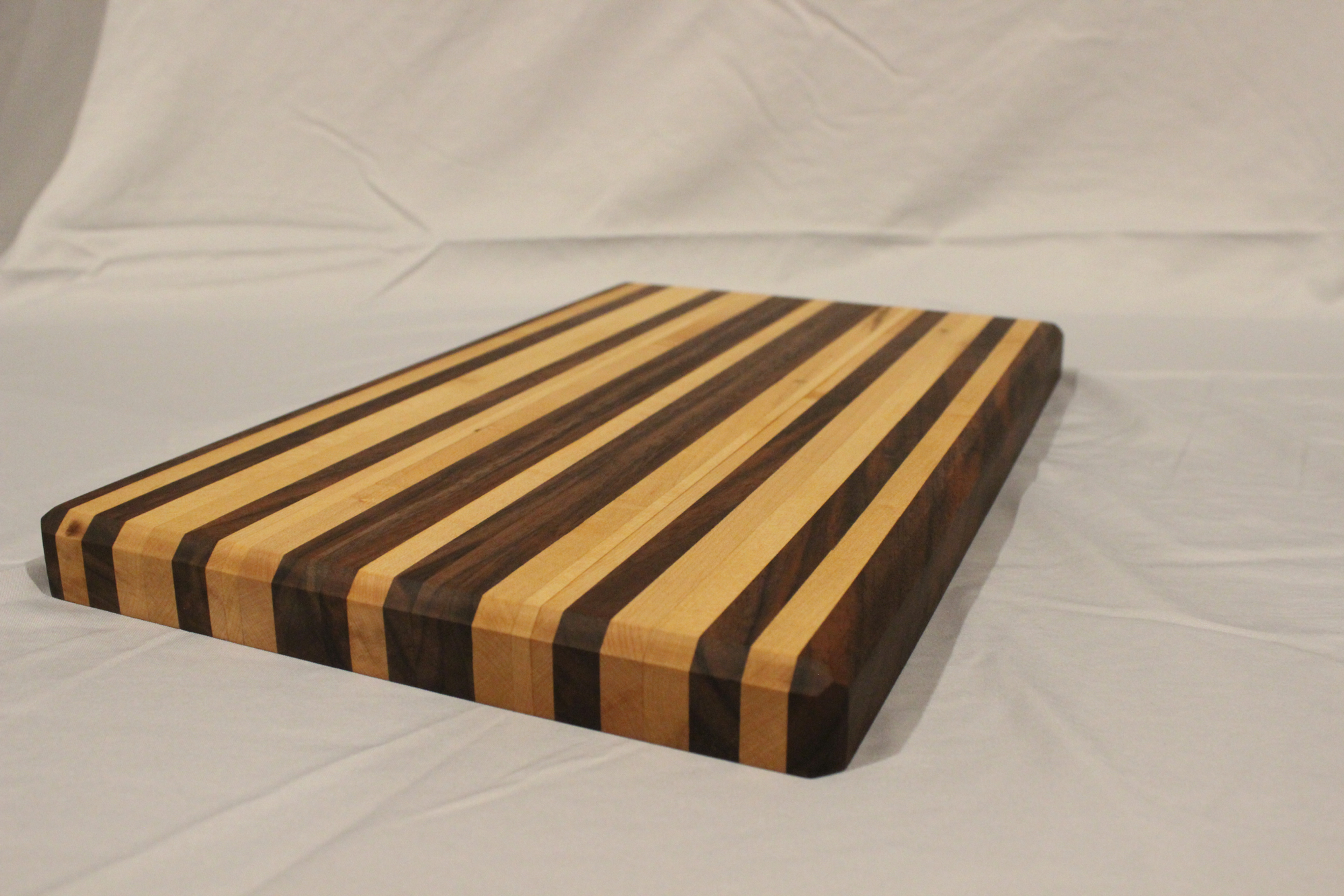 Maple/Walnut Hardwood Cutting Board