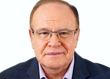 Tom-2-900x900 (2).jpg