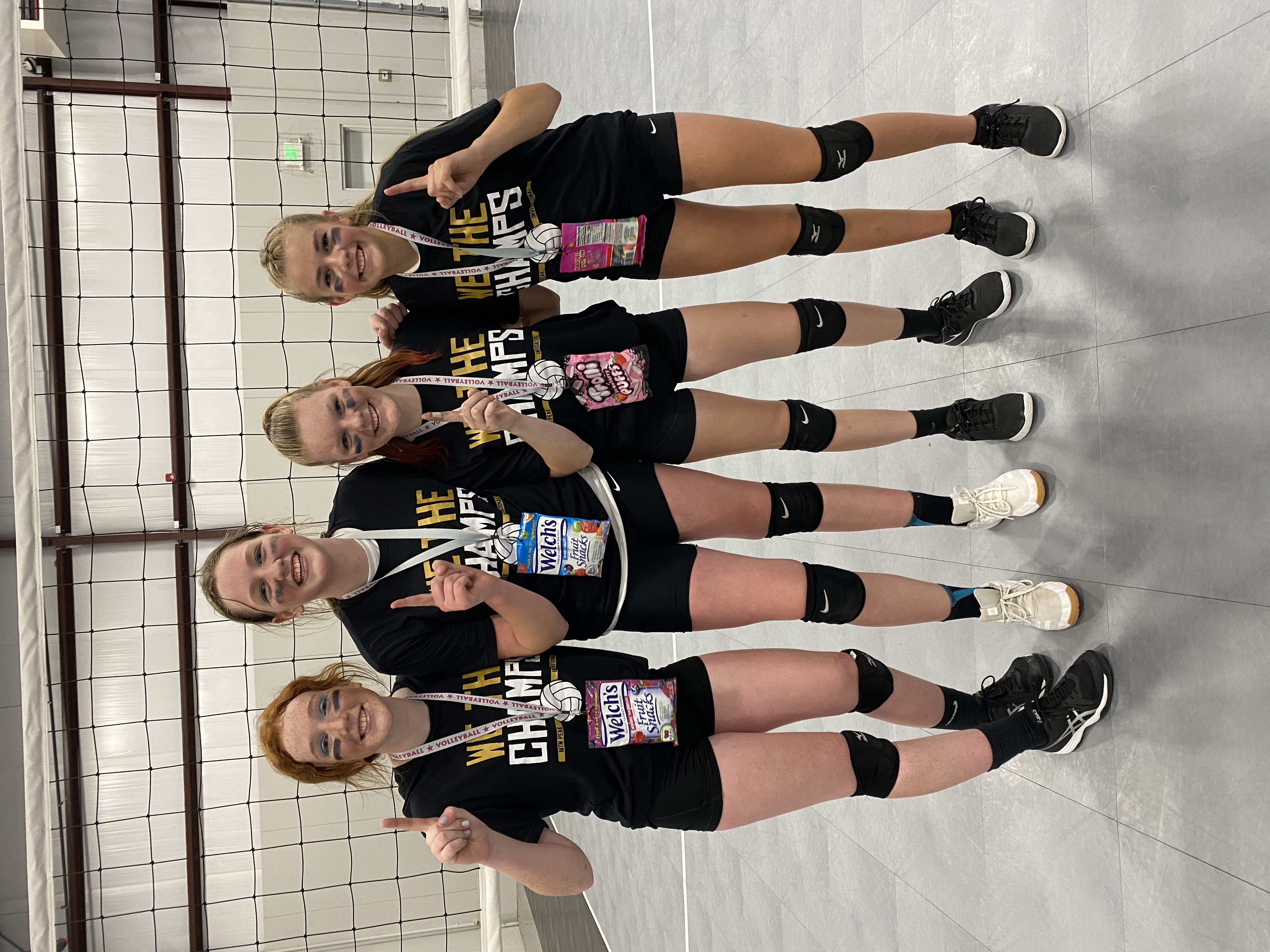 Anna, Julia, Ciara, Alyssa