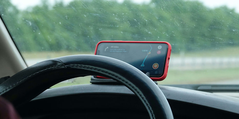 GPS Waze en mode navigation dans un véhicule
