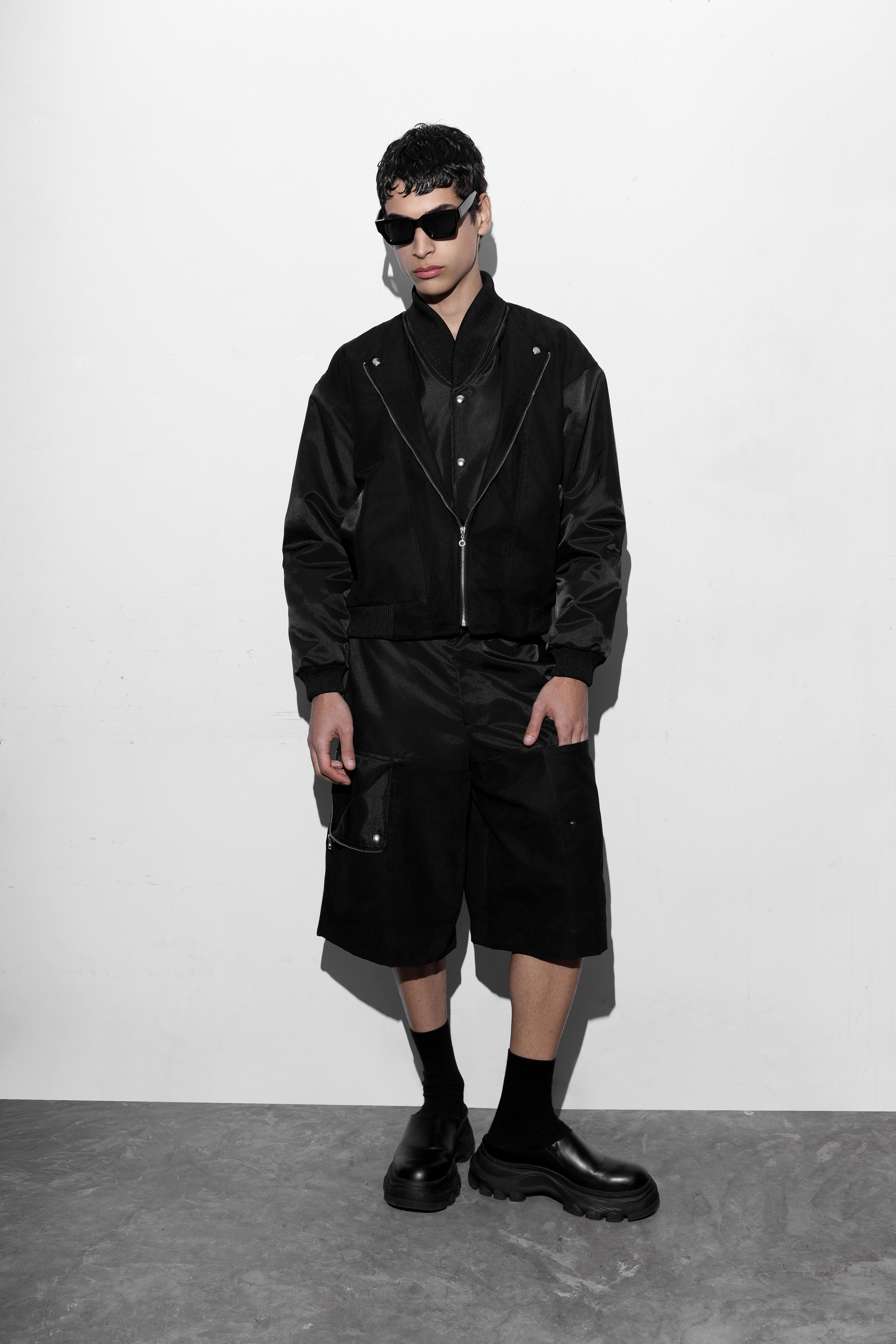 Zip Long Shorts Black
