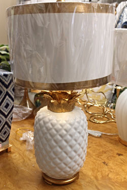 White pineapple lamp