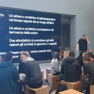 CLES - Apple Store e marketing a Milano!