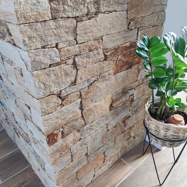 Photo d'un comptoir de bar en Gneiss tranché