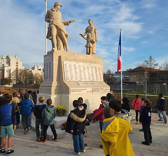 1000027769 (Personnalisé).jpg