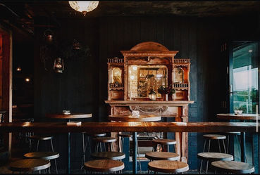 Interior of Stowaway Bar, a neighbourhood cocktail bar and restaurant in Freshwater, Sydney
The bar area at Stowaway, a cocktail bar located in Freshwater on Sydney's Northern Beaches
Guests socialising at Stowaway Bar, Freshwater NSW — a local bar and restaurant on the Northern Beaches
