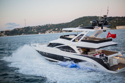 Yacht 5