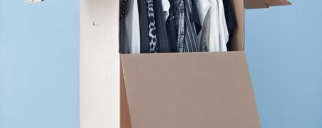 Kotak Pengiriman Pakaian