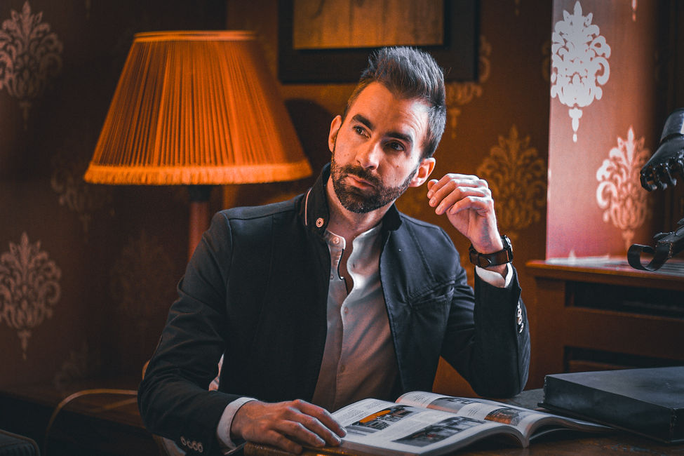 Magicien professionnel, accompagne les entreprise de Mulhouse Colmar et Strasbourg pour des prestations de magie sur mesure