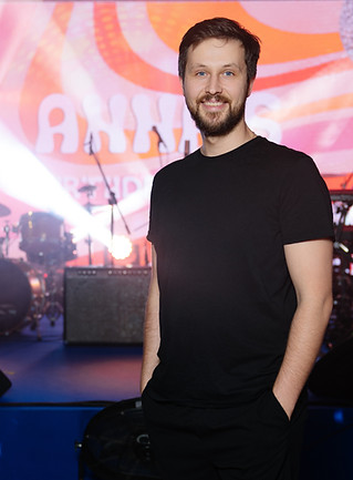 Sergejs Kuliss audio visual equipment supplier VEKTORX Cote d'Azur